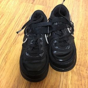 Toddler shoes